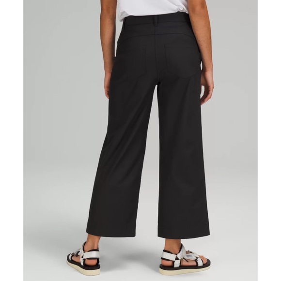*Discontinued* Brand New Lululemon City Sleek 5 Pocket Wide Leg Pant in Black - Picture 3 of 5